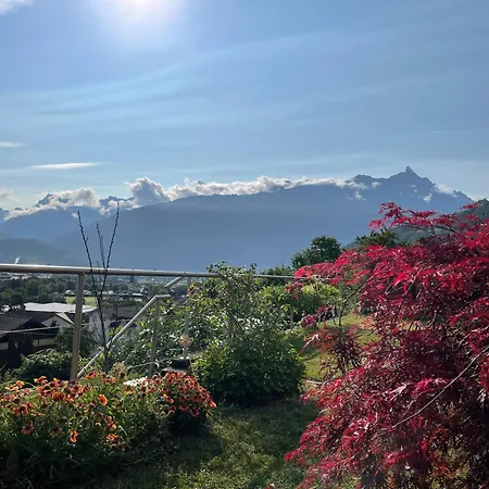 Les Dents-du-midi Apartment *